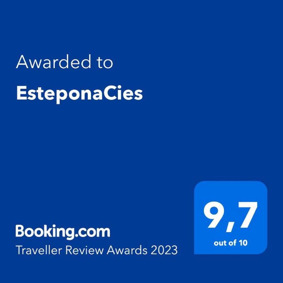 Esteponacies Esterno foto
